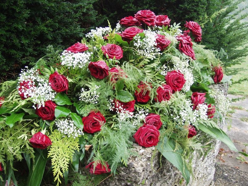 funeraire-BAUDINARD SUR VERDON-min_roses-61203